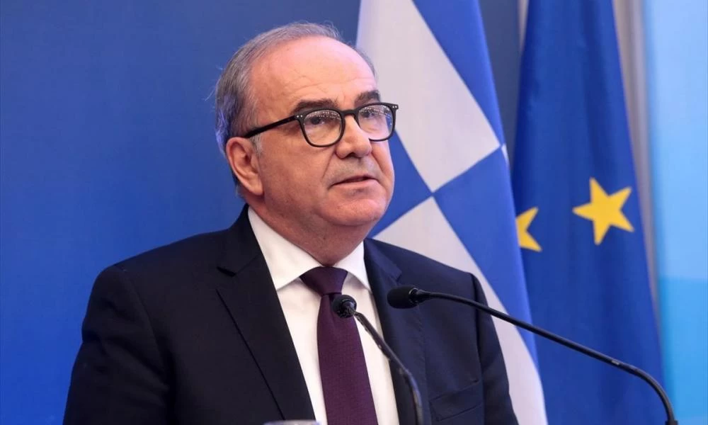 Παπαθανάσης: Προτεραιότητα προσέλκυση νέων ενδύσεων από Κίνα